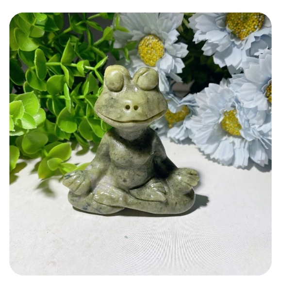 3.4 Serpentine Meditation Frog - Picture 2 of 2